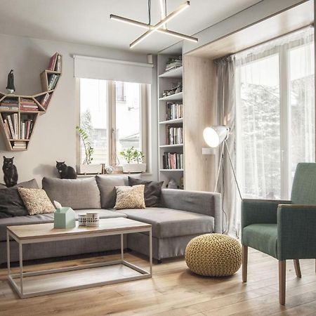 Charming Apartment With Garden, Only 1 Km To Wawel Castle By Noclegi Renters クラクフ エクステリア 写真