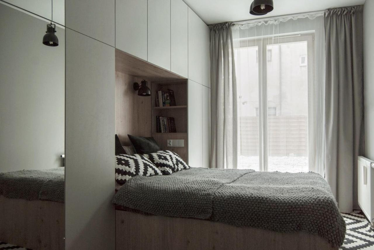 Charming Apartment With Garden, Only 1 Km To Wawel Castle By Noclegi Renters クラクフ エクステリア 写真